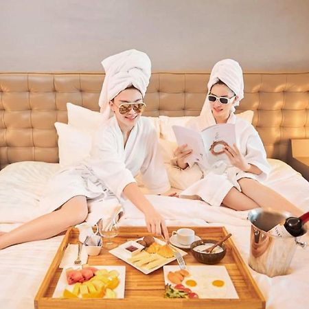 Golden Sun Hotel Danang Bagian luar foto