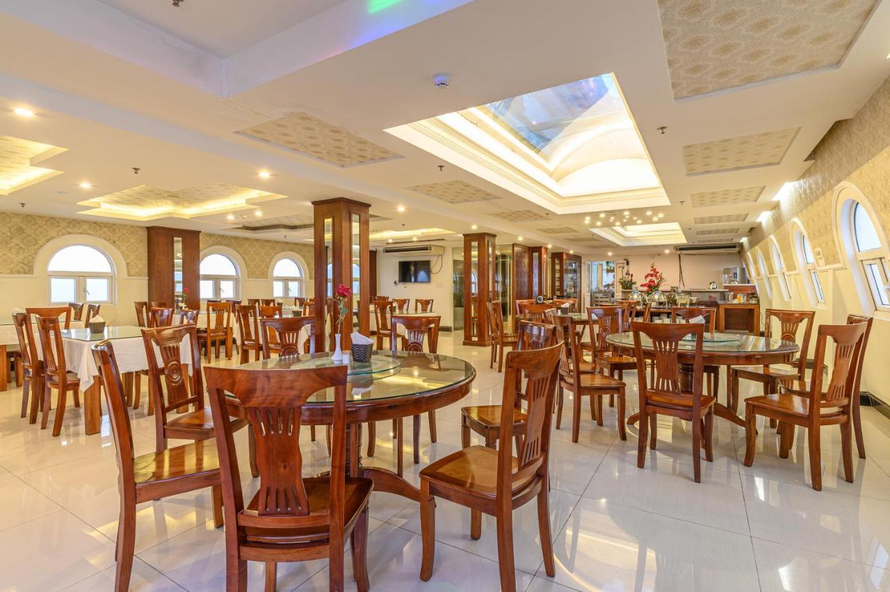 Golden Sun Hotel Danang Bagian luar foto