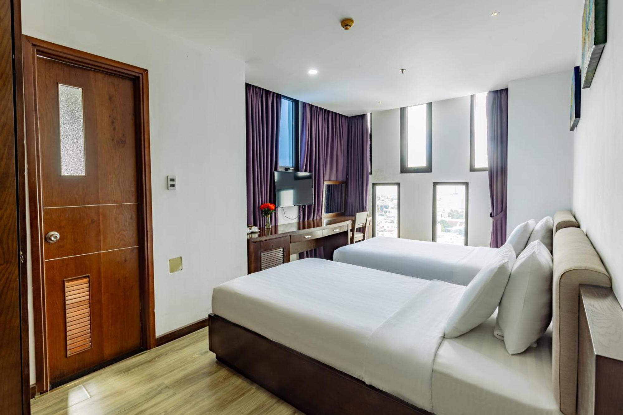 Golden Sun Hotel Danang Bagian luar foto